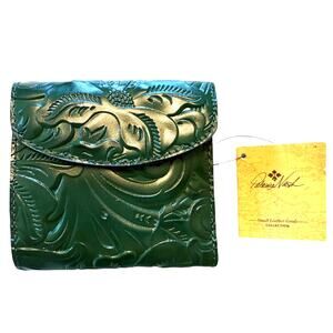 Patricia Nash Reiti Wallet‎ in Soft Green